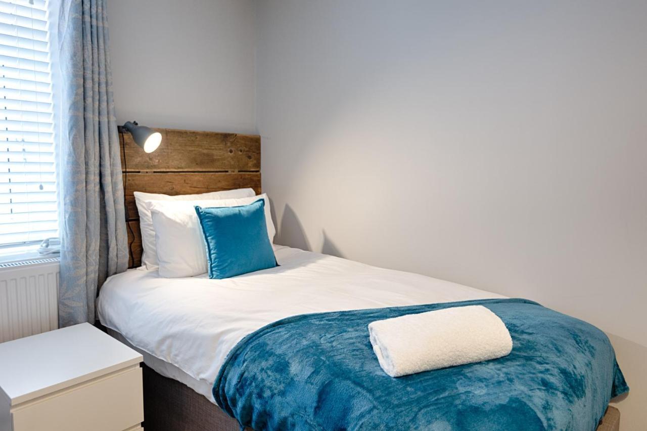3 Rm Studio, Open-Plan Living, Dining, & Kitchen Llanelli Exteriér fotografie