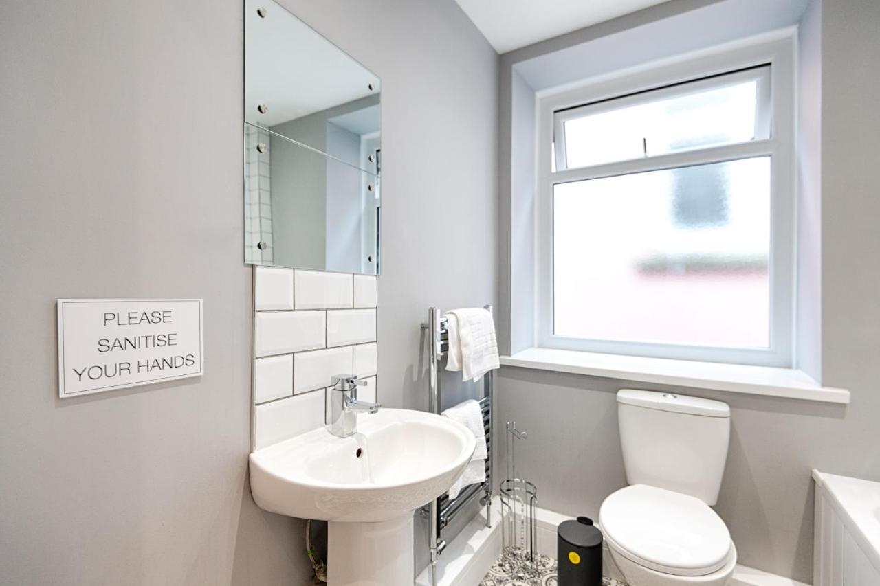 3 Rm Studio, Open-Plan Living, Dining, & Kitchen Llanelli Exteriér fotografie